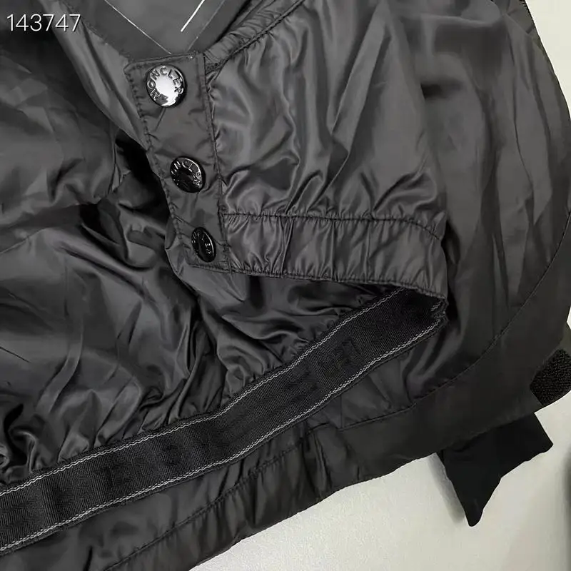 Moncler sz1-5 26yr297 (17)